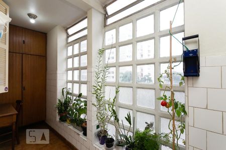 Apartamento à venda com 160m², 3 quartos e 1 vagaÁrea de Serviço