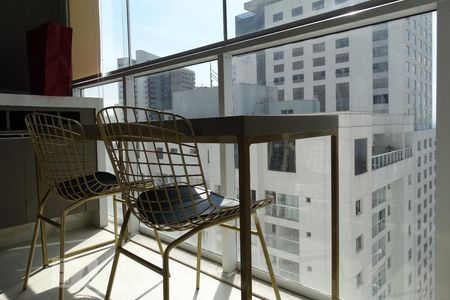 Varanda gourmet de apartamento para alugar com 1 quarto, 46m² em Jardim Goiás, Goiânia