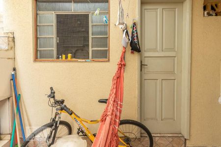 Casa à venda com 110m², 3 quartos e 2 vagas Casa à venda com 110m², 3 quartos e 2 vagasEdícula