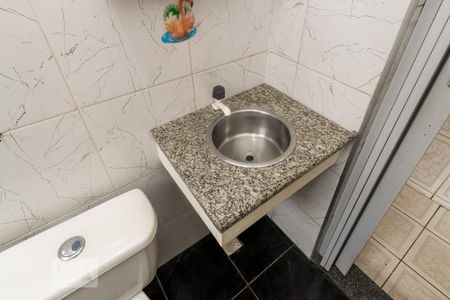 Apartamento para alugar com 45m², 2 quartos e sem vagaBanheiro