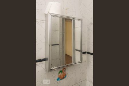 Apartamento para alugar com 45m², 2 quartos e sem vagaBanheiro - Armário