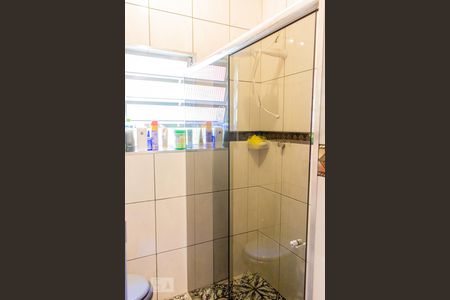 Banheiro de casa à venda com 4 quartos, 188m² em Parque Capuava, Santo André