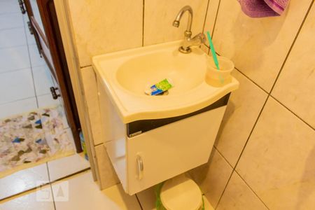 Casa à venda com 188m², 4 quartos e 2 vagas Casa à venda com 188m², 4 quartos e 2 vagasPia