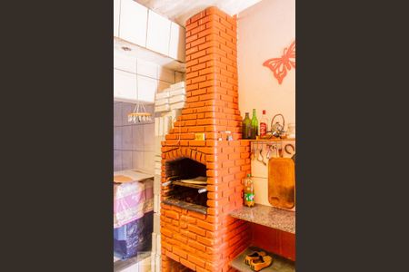 Casa à venda com 188m², 4 quartos e 2 vagas Casa à venda com 188m², 4 quartos e 2 vagasChurrasqueira