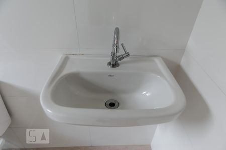 Casa para alugar com 95m², 2 quartos e sem vaga Casa para alugar com 95m², 2 quartos e sem vagaBanheiro