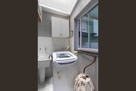 Apartamento à venda com 73m², 2 quartos e 1 vaga Apartamento à venda com 73m², 2 quartos e 1 vagaÁrea de Serviço