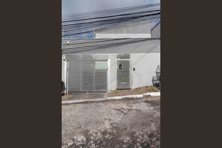 Apartamento à venda com 73m², 2 quartos e 1 vaga Apartamento à venda com 73m², 2 quartos e 1 vagaFachada