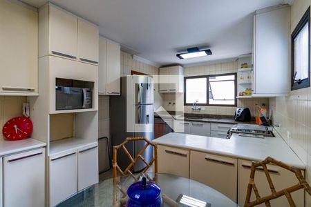 Apartamento para alugar com 180m², 3 quartos e 3 vagasCozinha