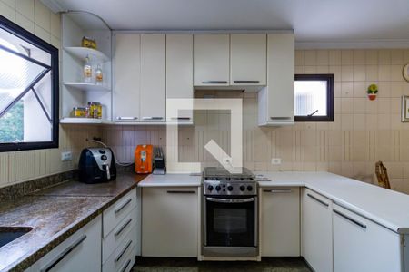 Apartamento para alugar com 180m², 3 quartos e 3 vagasCozinha