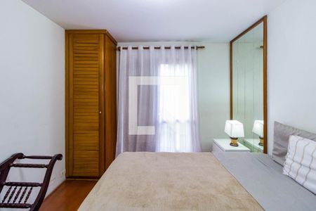 Apartamento para alugar com 180m², 3 quartos e 3 vagas/Suíte 2