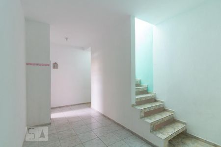 Quarto de casa para alugar com 1 quarto, 60m² em Parque Flamengo, Guarulhos