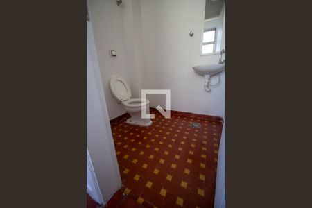 Apartamento para alugar com 107m², 2 quartos e sem vagaLavabo de Serviço