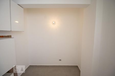 Apartamento à venda com 75m², 2 quartos e 1 vaga Apartamento à venda com 75m², 2 quartos e 1 vagaQuarto de Serviço