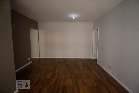 Apartamento à venda com 75m², 2 quartos e 1 vaga Apartamento à venda com 75m², 2 quartos e 1 vagaSala