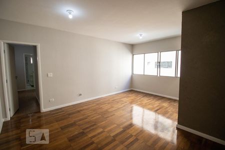 Apartamento à venda com 75m², 2 quartos e 1 vaga Apartamento à venda com 75m², 2 quartos e 1 vagaSala