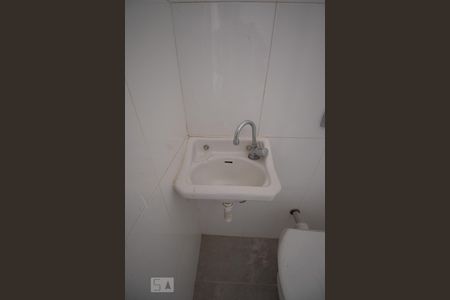 Apartamento à venda com 75m², 2 quartos e 1 vaga Apartamento à venda com 75m², 2 quartos e 1 vagaBanheiro de Serviço