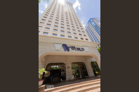 Studio à venda com 31m², 1 quarto e 1 vaga Studio à venda com 31m², 1 quarto e 1 vagaFachada