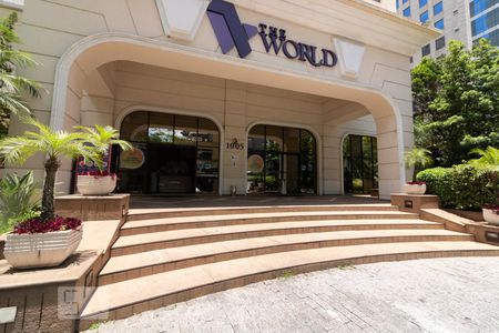 Studio à venda com 31m², 1 quarto e 1 vaga Studio à venda com 31m², 1 quarto e 1 vagaFachada