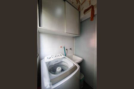 Apartamento para alugar com 70m², 2 quartos e 1 vagaÁrea de Serviço