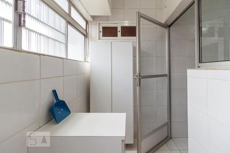 Apartamento à venda com 83m², 3 quartos e 1 vagaÁrea de Serviço