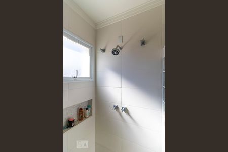 Casa de condomínio à venda com 312m², 3 quartos e 4 vagasBanheiro da suíte 1