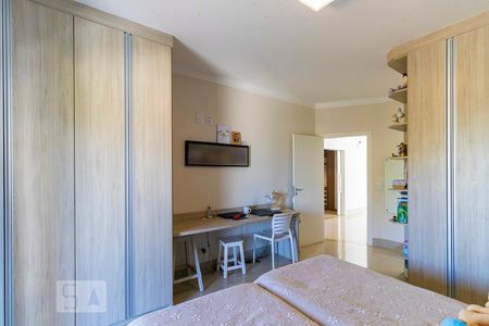 Casa de condomínio à venda com 312m², 3 quartos e 4 vagasQuarto 3 - Suíte 3