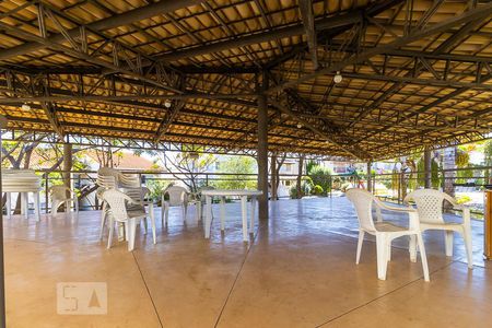 Casa de condomínio à venda com 312m², 3 quartos e 4 vagasÁrea comum - Salão de festas