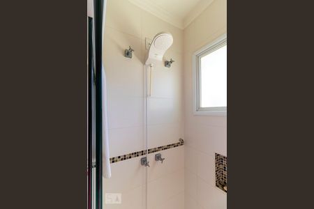 Casa de condomínio à venda com 312m², 3 quartos e 4 vagasBanheiro da suíte 2