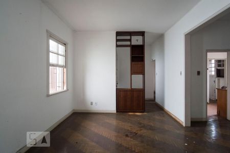 Sala de casa à venda com 4 quartos, 210m² em Medianeira, Porto Alegre