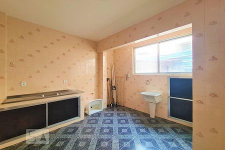 Apartamento à venda com 67m², 2 quartos e 1 vagaCozinha