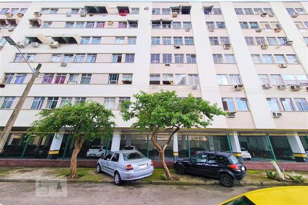 Apartamento à venda com 67m², 2 quartos e 1 vagaFachada