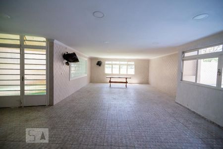 Apartamento para alugar com 60m², 2 quartos e 2 vagas Apartamento para alugar com 60m², 2 quartos e 2 vagasÁrea comum - Salão de festas