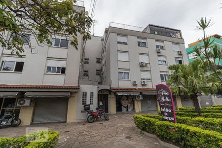 Apartamento à venda com 47m², 1 quarto e sem vaga Apartamento à venda com 47m², 1 quarto e sem vagaFachada e portaria