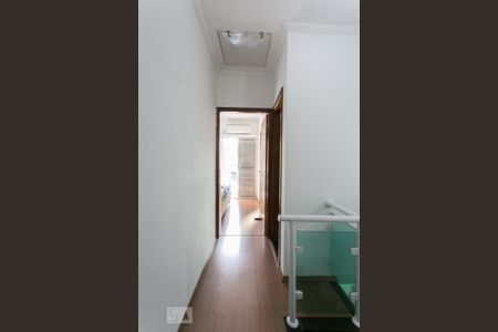 Corredor de casa de condomínio para alugar com 3 quartos, 110m² em Vila Moreira, São Paulo