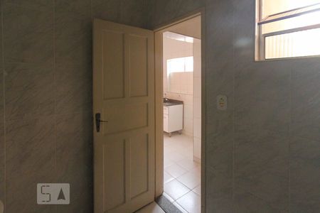 Banheiro de casa para alugar com 1 quarto, 85m² em Quinta da Paineira, São Paulo