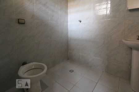 Banheiro de casa para alugar com 1 quarto, 85m² em Quinta da Paineira, São Paulo