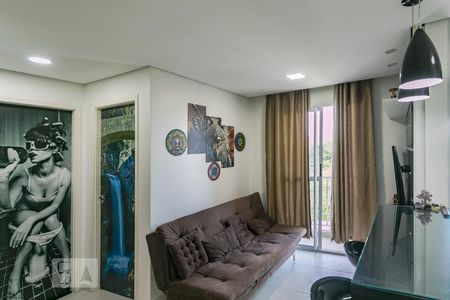 Sala de apartamento para alugar com 2 quartos, 48m² em Vila Mogilar, Mogi das Cruzes
