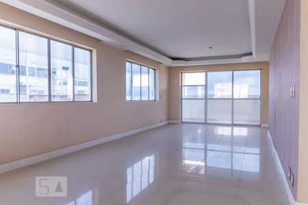 Sala de Estar de apartamento à venda com 4 quartos, 425m² em Barra da Tijuca, Rio de Janeiro