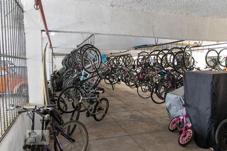 Apartamento à venda com 425m², 4 quartos e 4 vagasÁrea comum - Bicicletário