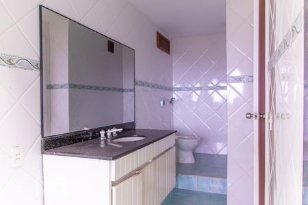 Apartamento à venda com 425m², 4 quartos e 4 vagasBanheiro da Suíte