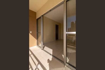 Varanda da Sala de apartamento para alugar com 2 quartos, 54m² em Parque Amazônia, Goiânia