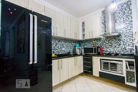 Apartamento para alugar com 93m², 2 quartos e 1 vagaCozinha