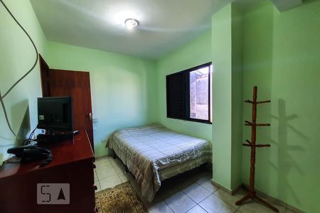 Casa à venda com 450m², 5 quartos e 2 vagasSuíte1