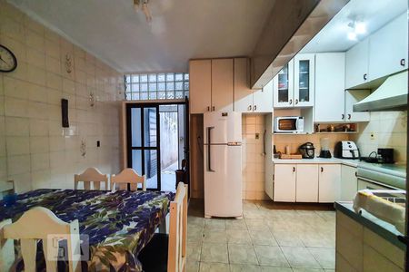 Casa à venda com 450m², 5 quartos e 2 vagasCozinha