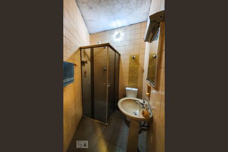 Casa à venda com 450m², 5 quartos e 2 vagasBanheiro de serviço