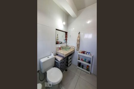 Casa à venda com 450m², 5 quartos e 2 vagasBanheiro Suíte1