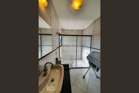 Casa à venda com 450m², 5 quartos e 2 vagasBanheiro Suíte 3