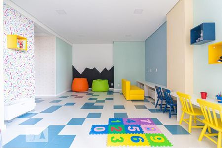 Apartamento à venda com 49m², 2 quartos e 1 vaga Apartamento à venda com 49m², 2 quartos e 1 vagaÁrea comum - Brinquedoteca