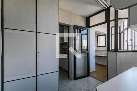 Apartamento para alugar com 168m², 3 quartos e 3 vagasÁrea de Serviço