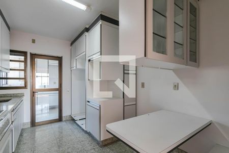 Apartamento para alugar com 168m², 3 quartos e 3 vagasCozinha